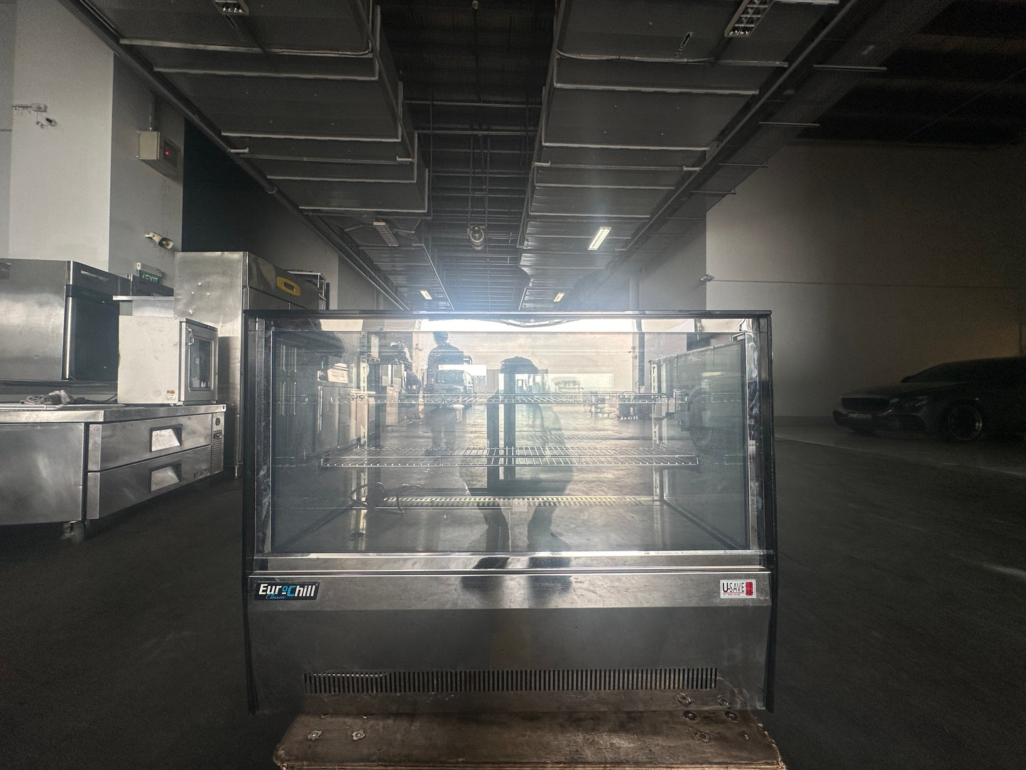 Cake Display Chiller | GN-900RT Image 3